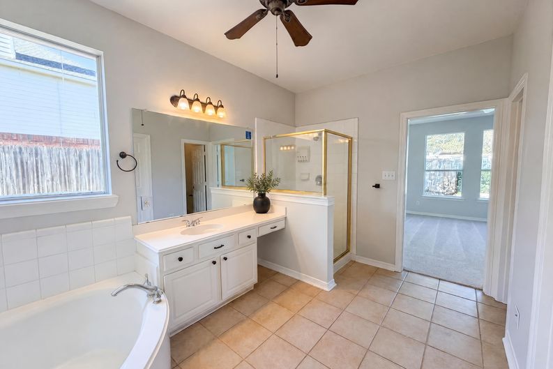 Photo 23 of 34 of 1412 Spring Ridge Ln, Flower Mound, TX