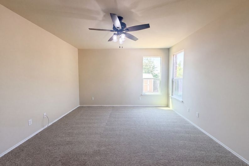 Photo 4 of 18 of 9603 Orion Dr, Temple, TX