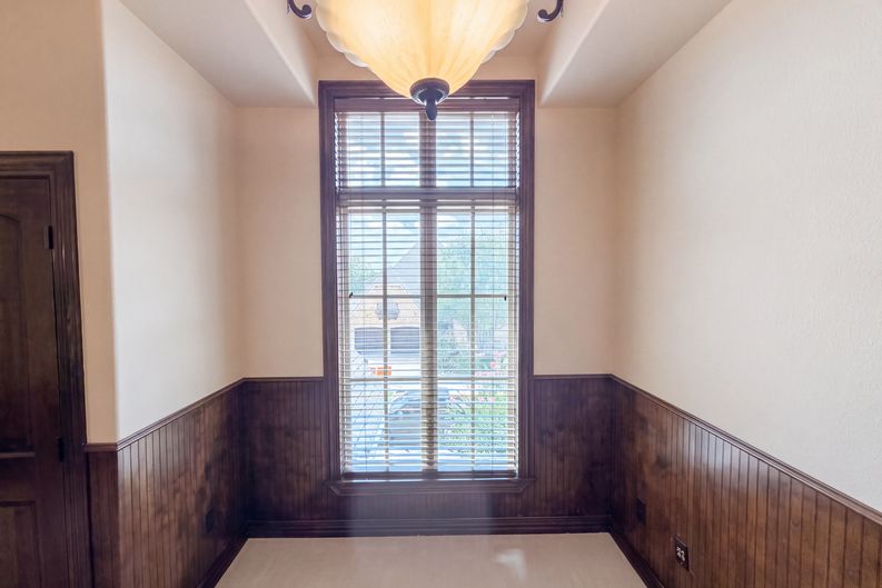 Photo 28 of 33 of 6113 Rock Dove Cir, Colleyville, TX