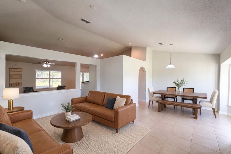 Photo 3 of 16 of 23 Peterlee Ct, Kissimmee, FL