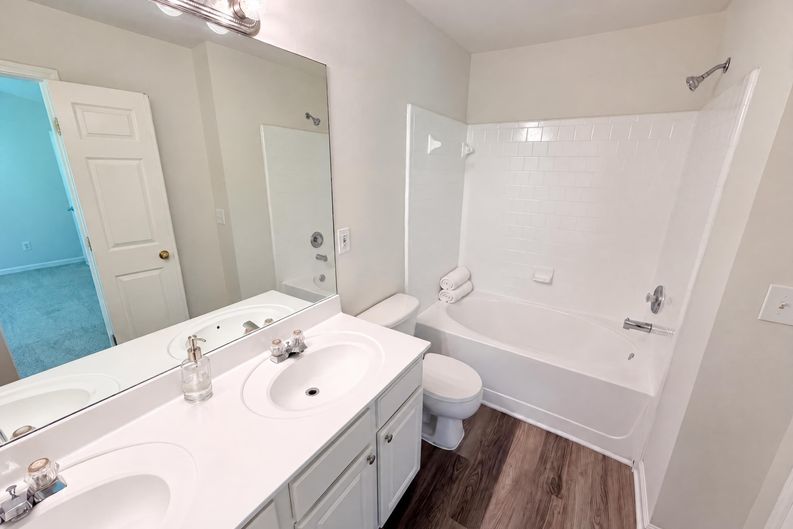 Photo 22 of 30 of 9155 Nesbit Ferry Rd, Alpharetta, GA