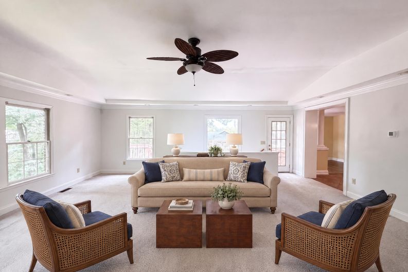 Photo 9 of 27 of 840 Highland Crest Dr, Nashville, TN