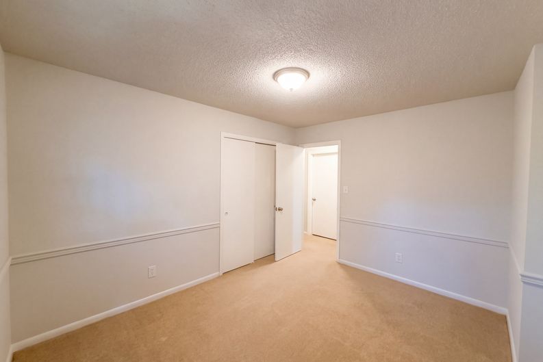 Photo 19 of 20 of 2101 Fordham Dr, Fayetteville, NC