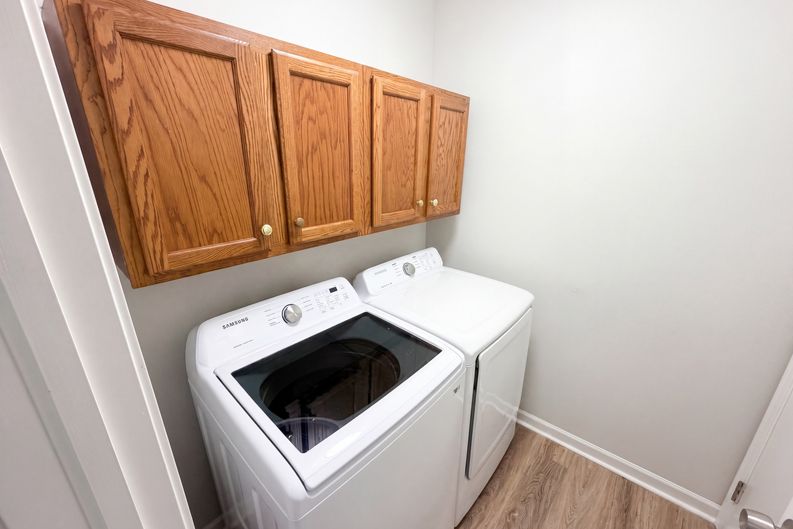 Photo 11 of 20 of 2027 Ferdinand Ct, Indianapolis, IN