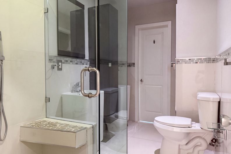 Photo 14 of 22 of 6200 SW 109th Ave, Miami, FL