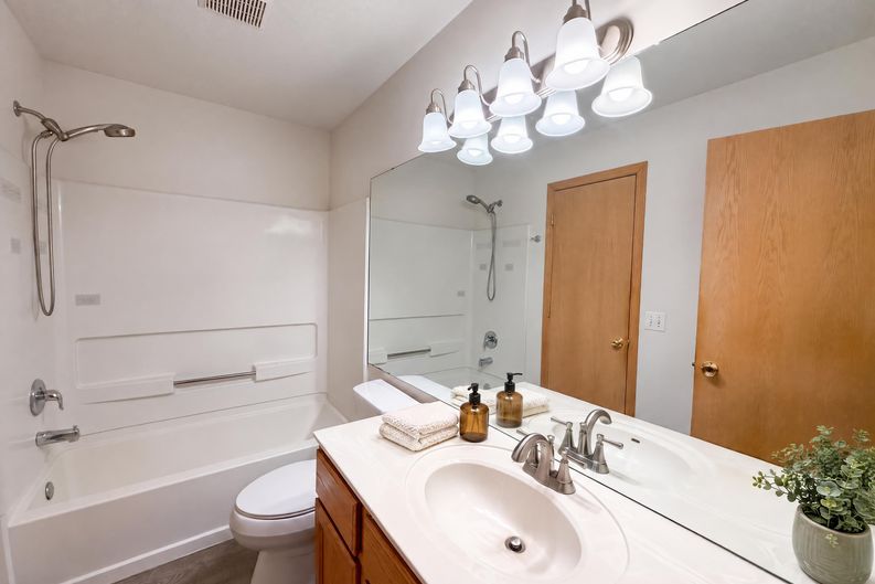 Photo 11 of 17 of 11544 Elmwood Ave N, Champlin, MN