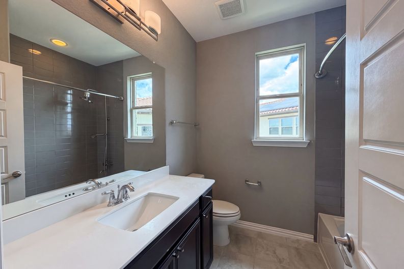 Photo 12 of 42 of 7221 Durand Dr, Irving, TX