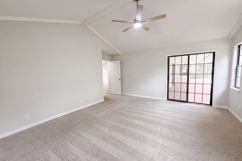 Photo 13 of 53 of 5082 SW 31st St, Ocala, FL