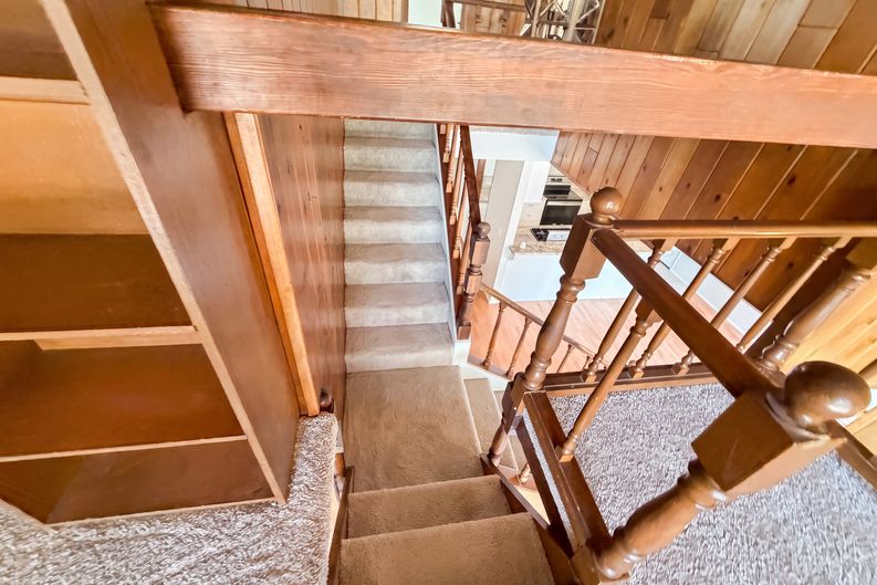 Photo 22 of 37 of 22360 Briarwood Ln, Crestline, CA