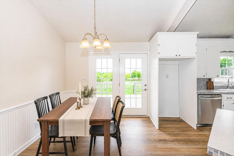Photo 7 of 21 of 2919 Glebe Rd, Henderson, NC