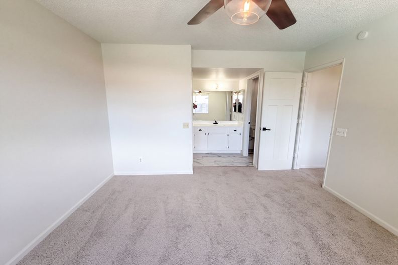 Photo 4 of 19 of 20226 N 32nd Ln, Phoenix, AZ