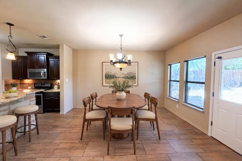 Photo 6 of 20 of 1305 Rocky Ridge Trl, Harker Heights, TX