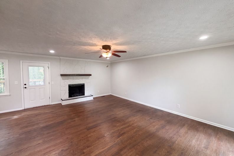 Photo 6 of 23 of 1394 Natchez Trce SW, Marietta, GA