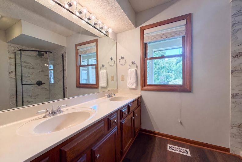 Photo 46 of 51 of 165 Juniper Ave, Westerville, OH