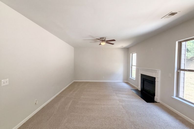 Photo 3 of 29 of 2182 Apple Orchard Way, Austell, GA