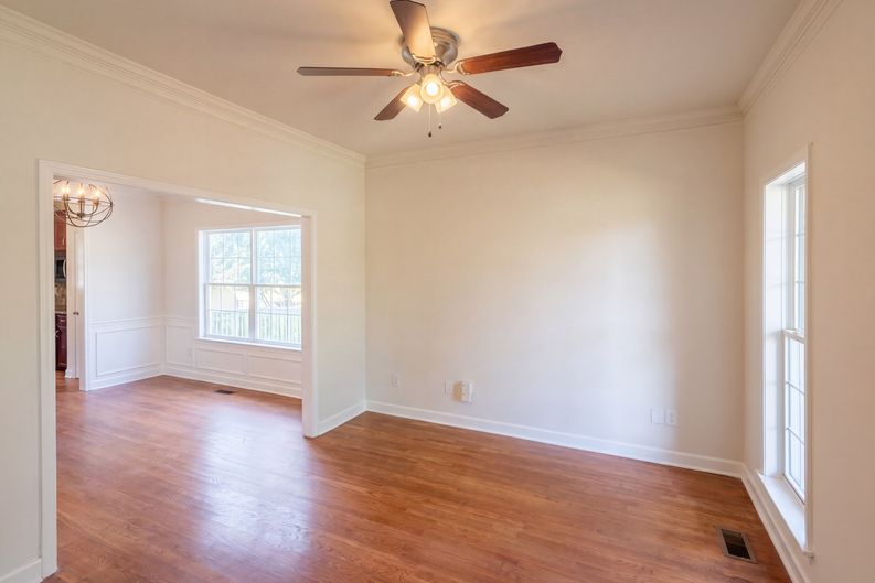 Photo 8 of 31 of 3017 Farmville Cir, Spring Hill, TN