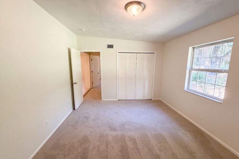 Photo 15 of 31 of 208 Robin Rd, Altamonte Springs, FL