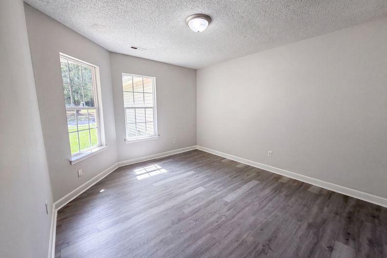 Photo 4 of 16 of 2223 Mancke Dr, Rock Hill, SC
