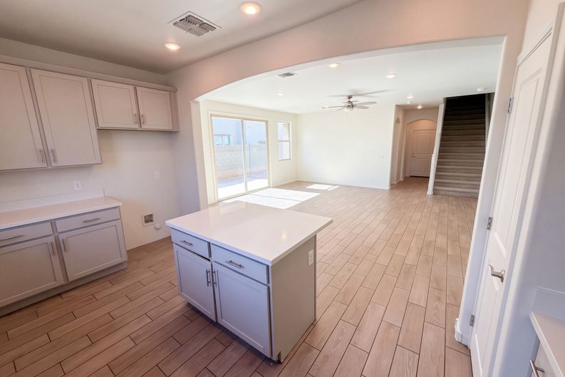 Photo 10 of 46 of 15237 W Sherman St, Goodyear, AZ