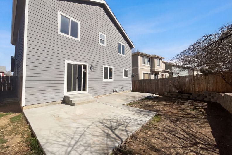 Photo 5 of 20 of 9686 Fairwood St, Littleton, CO