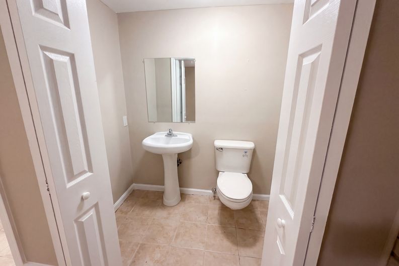 Photo 14 of 26 of 6257 N Summers Cir, Douglasville, GA