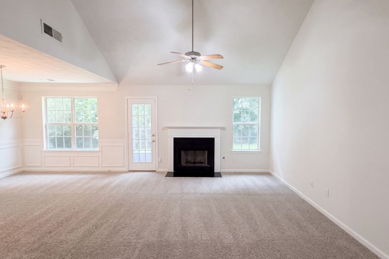 Photo 3 of 27 of 55 Lassiter Dr, Covington, GA