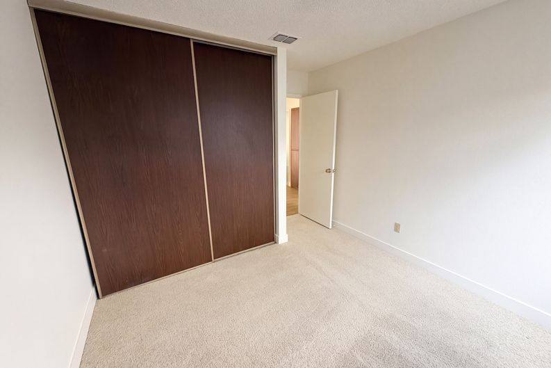 Photo 11 of 22 of 6300 Seyferth Way, Sacramento, CA