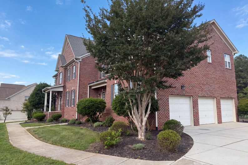 Photo 31 of 33 of 7791 Newhaven Dr, Oak Ridge, NC