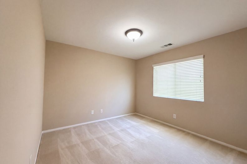 Photo 20 of 32 of 17780 Sweetgum Ln, Canyon Country, CA