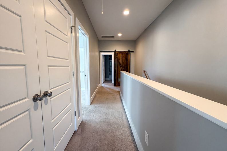 Photo 15 of 19 of 227A Hillcrest Dr, Madison, TN
