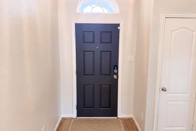 Photo 6 of 25 of 7820 Amber Ct, Texas City, TX