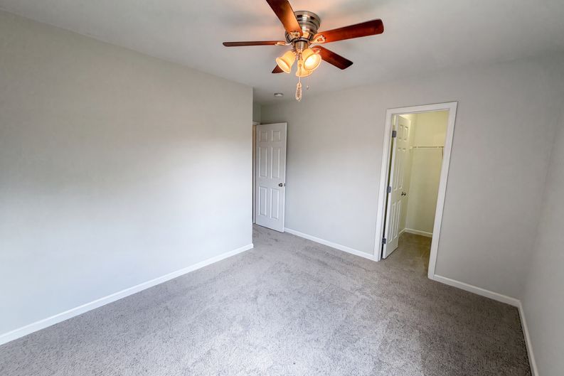 Photo 12 of 16 of 3712 Mayfair Mill Dr, Raleigh, NC