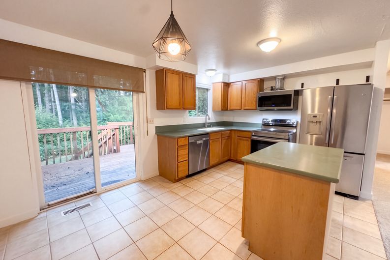 Photo 6 of 35 of 13615 97th Ave NW, Gig Harbor, WA