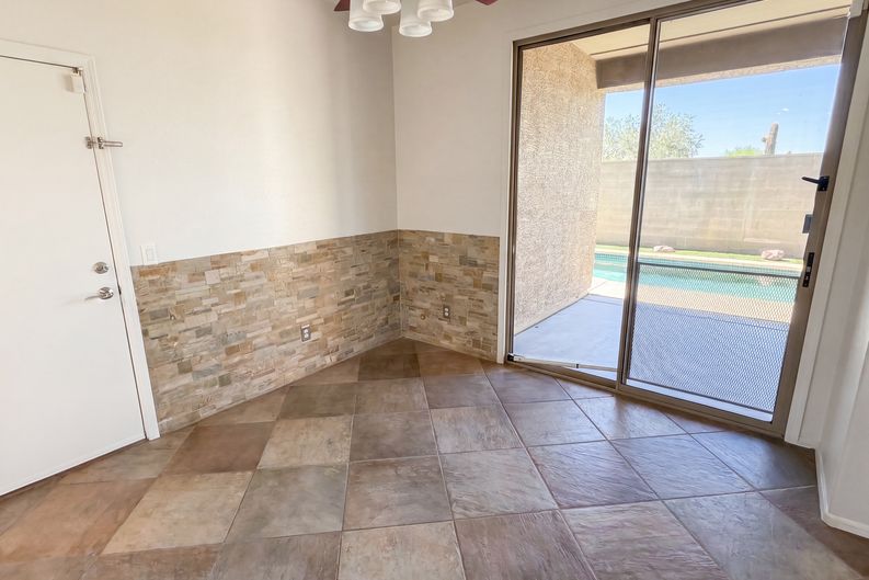 Photo 13 of 40 of 2513 W Florentine Rd, Phoenix, AZ