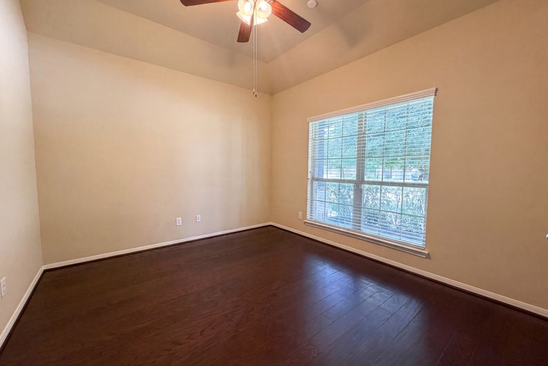 Photo 9 of 17 of 4511 Fenway Park Way, Spring, TX