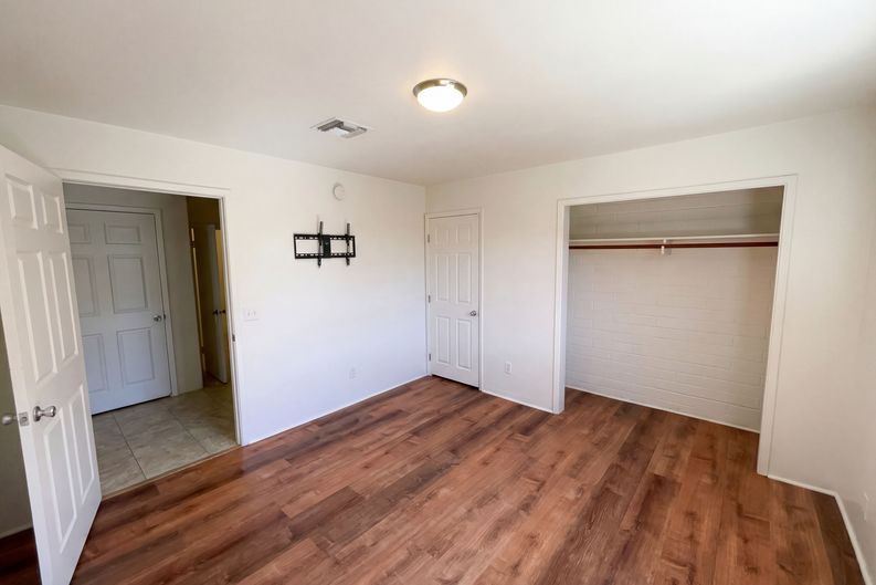 Photo 16 of 21 of 643 N Catalina Ave, Tucson, AZ