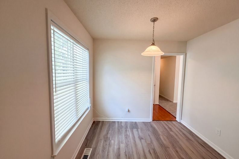 Photo 9 of 19 of 470 Kinsman Ct, Fuquay Varina, NC