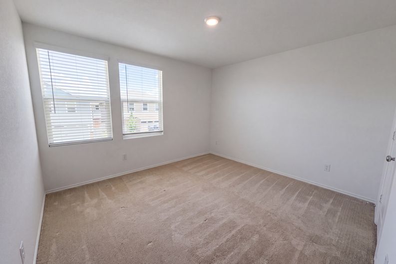 Photo 10 of 18 of 2972 Audles Ln, Dallas, TX