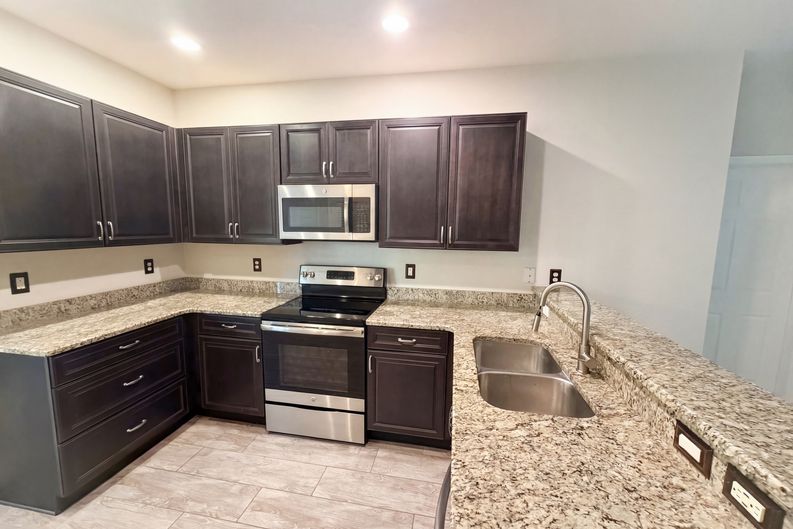Photo 13 of 20 of 758 NE Hawks Ridge Way, Port Saint Lucie, FL