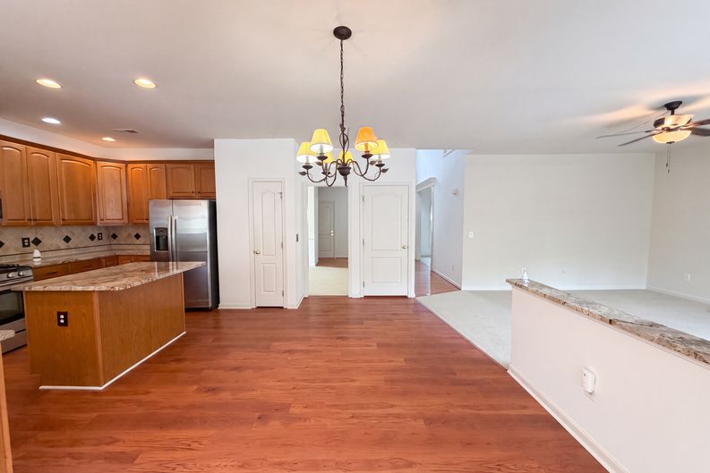 Photo 8 of 43 of 15559 Brown Deer Ct, Haymarket, VA