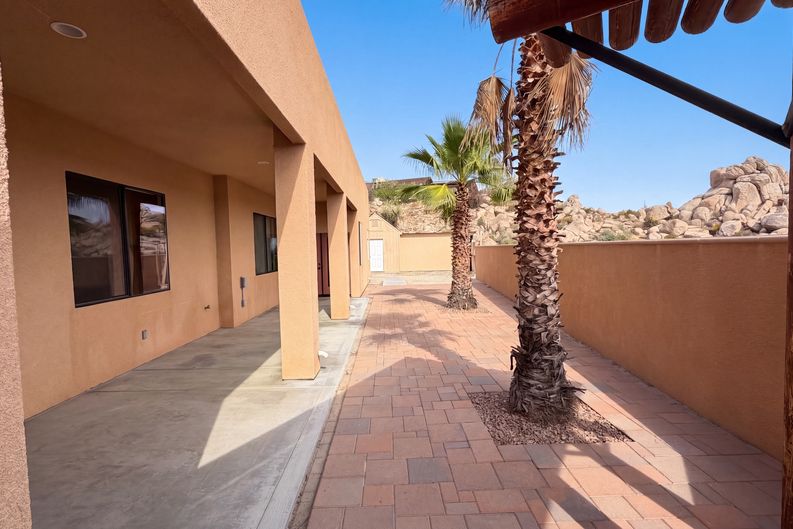Photo 36 of 39 of 5935 Buena Suerte Rd, Yucca Valley, CA