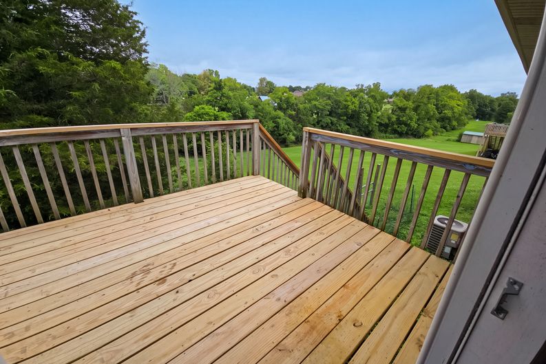 Photo 17 of 24 of 1317 Twin Brook Dr, Berea, KY
