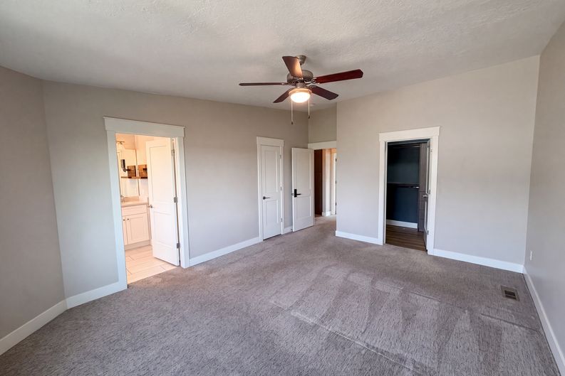 Photo 16 of 24 of 10452 S Sage Canal Way, Sandy, UT