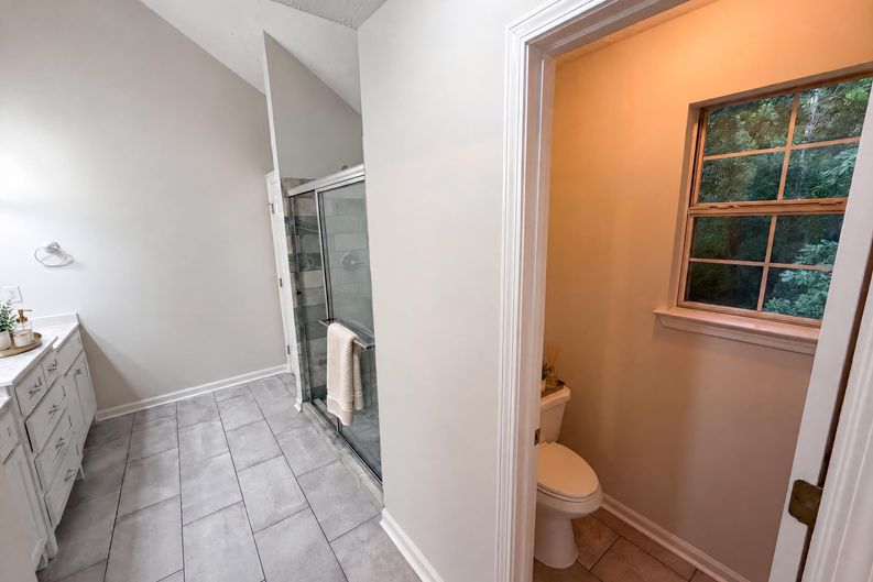 Photo 35 of 50 of 1800 Ivy Stone Ct, Buford, GA
