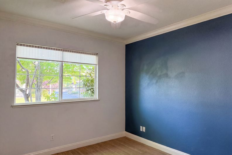 Photo 4 of 51 of 1401 Grey Owl Cir, Roseville, CA