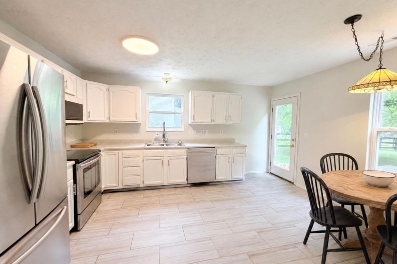 Photo 18 of 25 of 4213 Mallard Dr, Batavia, OH