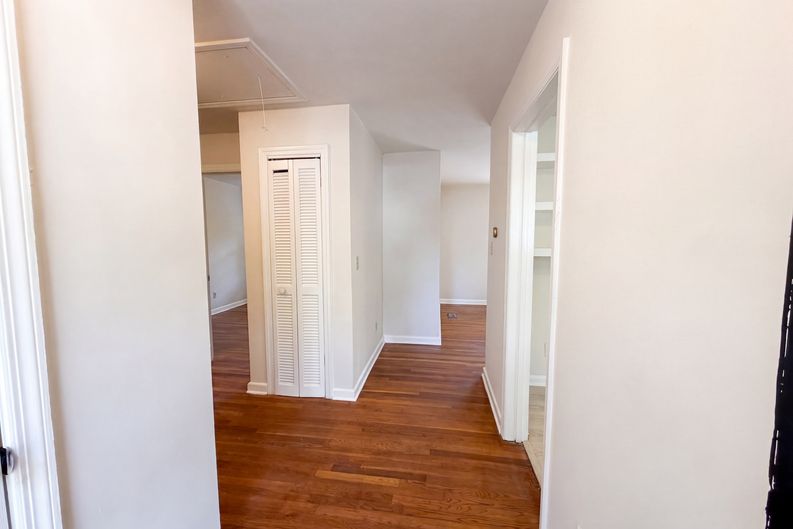 Photo 11 of 25 of 3022 Lindenwood Dr, Columbia, SC