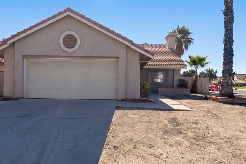 Photo 21 of 23 of 2591 Bedford Ave, Hemet, CA
