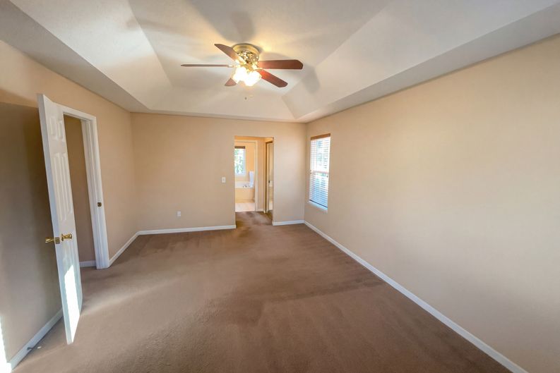 Photo 4 of 24 of 3062 Crest Ridge Cir SW, Marietta, GA