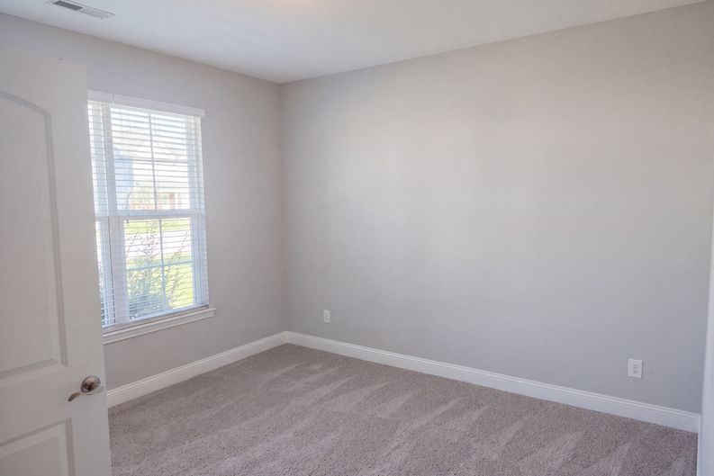 Photo 15 of 28 of 712 Bellemeade Cir, Florence, SC